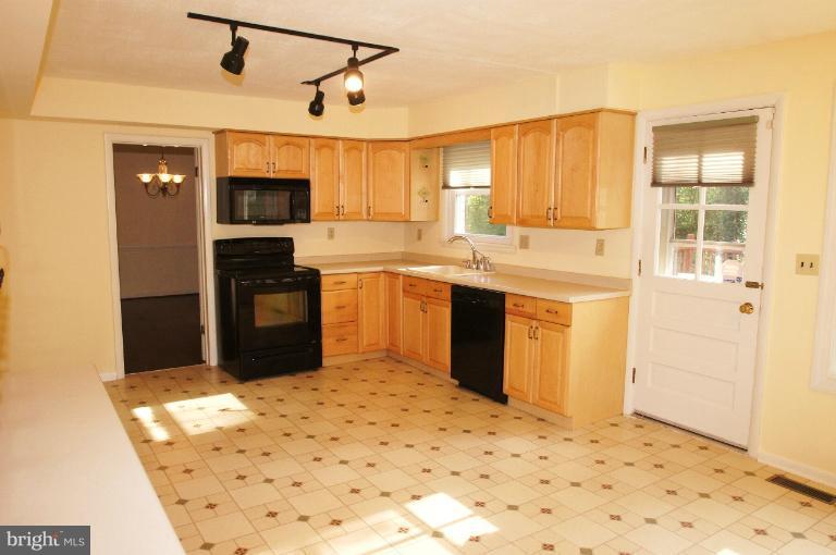 808 Whitaker Mill Road Joppa, MD 21085 - Photo 15 of 29 Kitchen