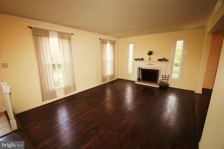 808 Whitaker Mill Road Joppa, MD 21085 - Photo 6 of 29 Living Room