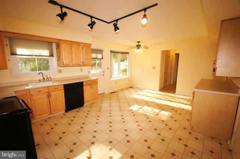 808 Whitaker Mill Road Joppa, MD 21085 - Photo 8 of 29 Kitchen