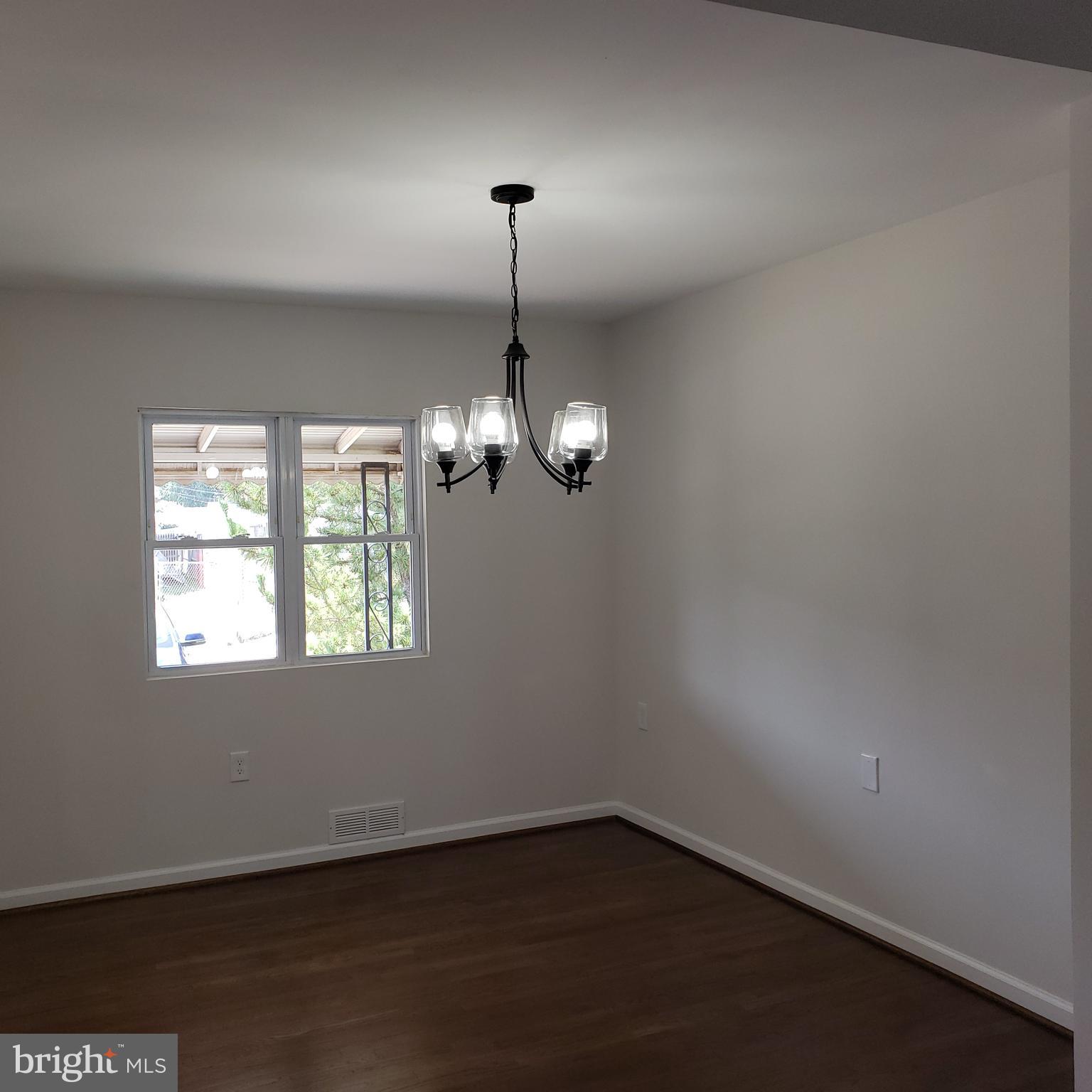 2000 Ormand Road Baltimore, MD 21222 - Photo 20 of 49 Dining Room