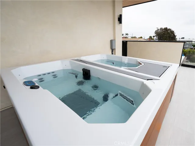 $5,795,000 | 461 Chabela Drive, Manhattan Beach, CA 90266