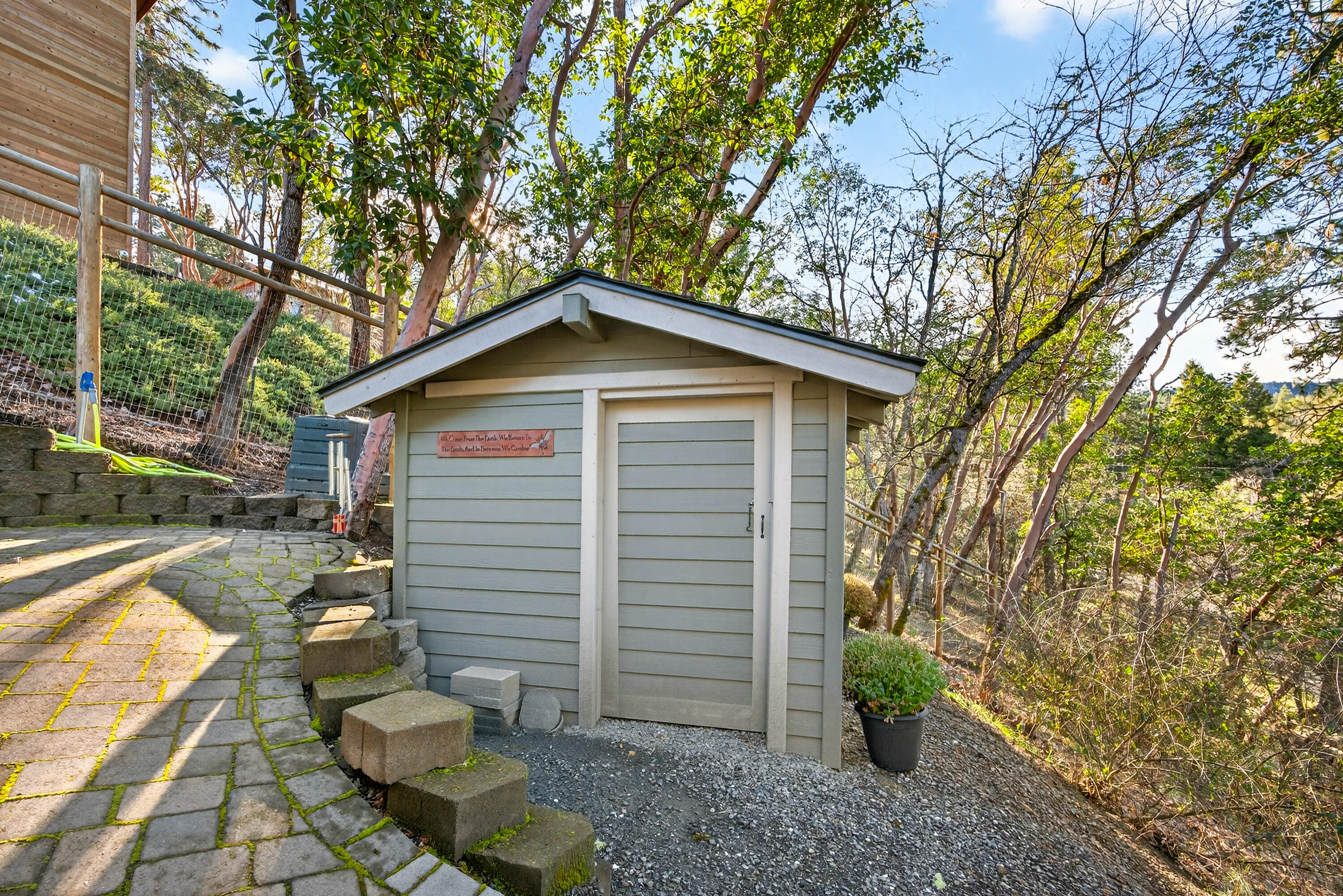 930 Granite Ridge Circle Jacksonville, OR 97530 - Photo 56 of 79 Wood shed/storage