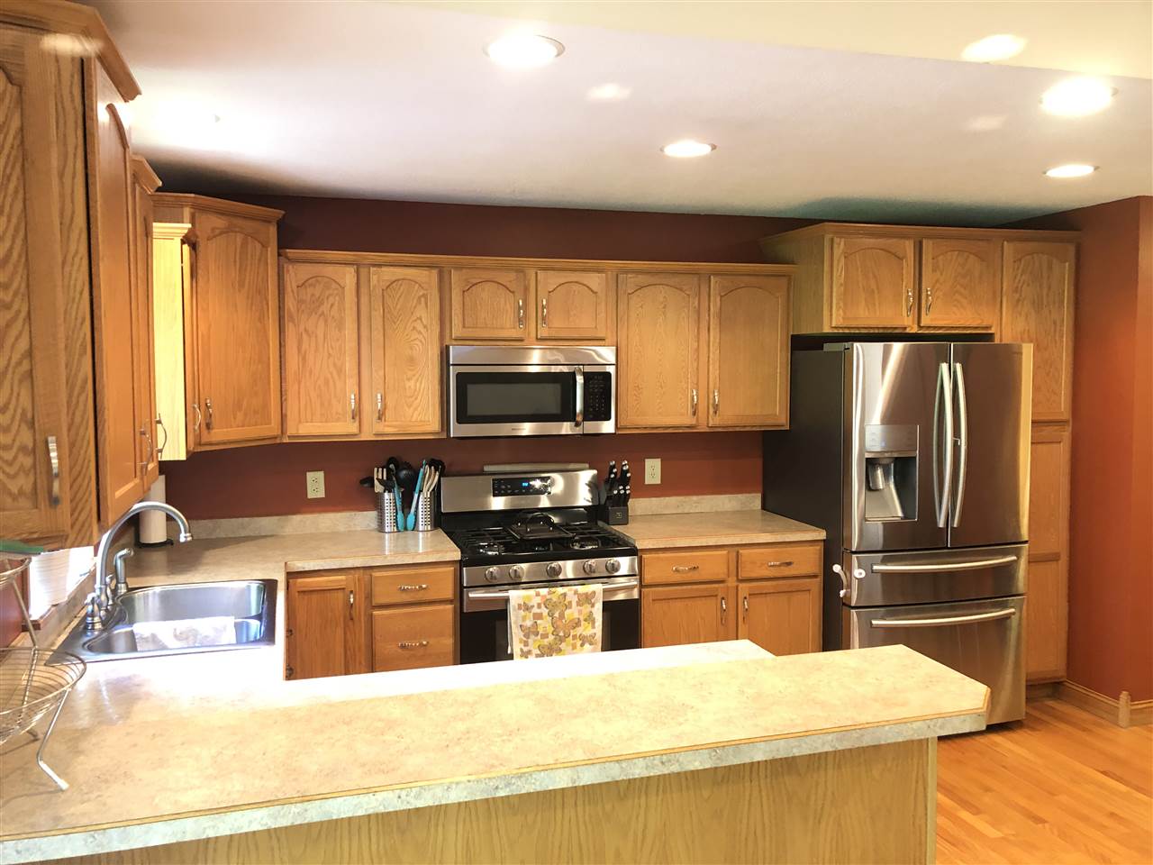 10231 West Stanley Road Flushing, MI 48433 - Photo 5 of 27 50015692-5.JPG