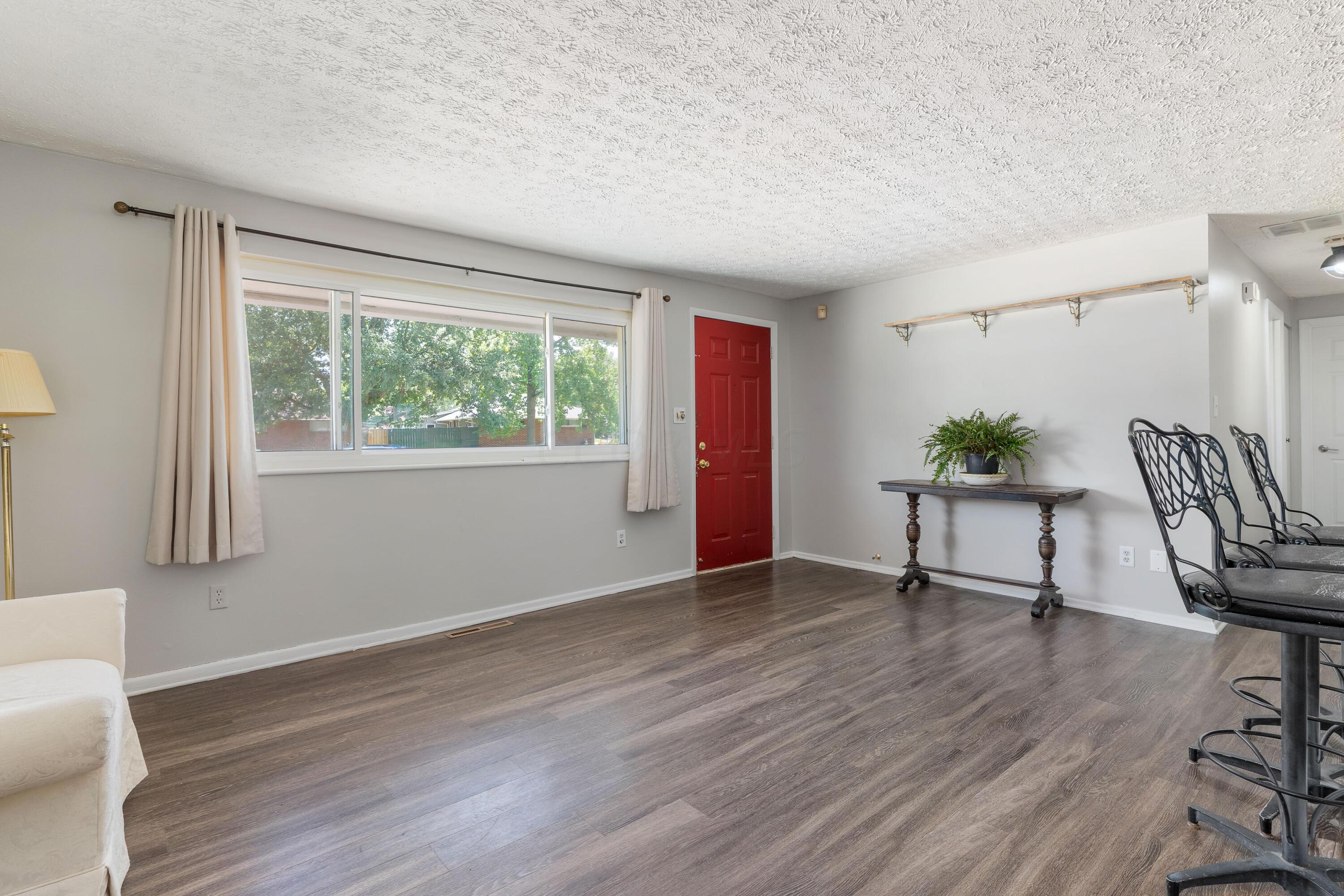 1447 Rosehill Road Reynoldsburg, OH 43068 - Photo 6 of 29 Laminate wood floors