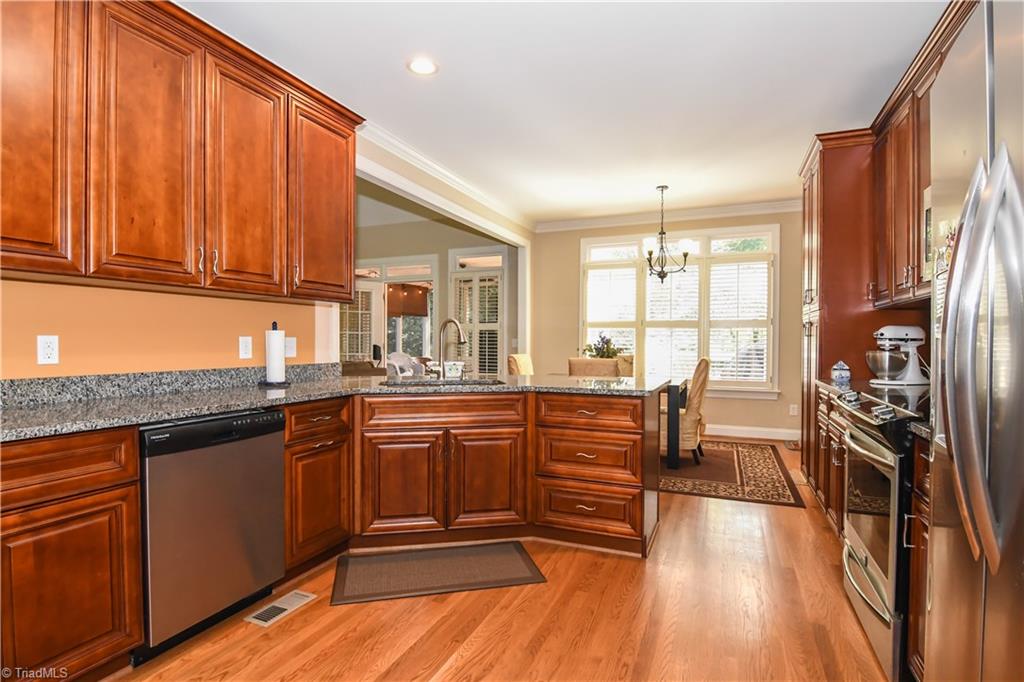 8800 Case Ridge Drive Oak Ridge, NC 27310 - Photo 11 of 24