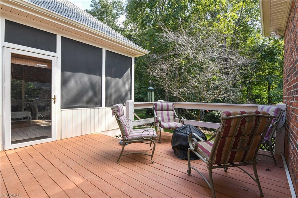 8800 Case Ridge Drive Oak Ridge, NC 27310 - Photo 13 of 24