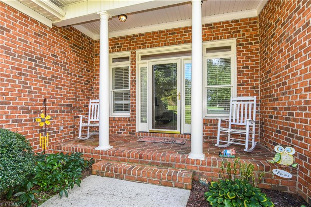 8800 Case Ridge Drive Oak Ridge, NC 27310 - Photo 3 of 24