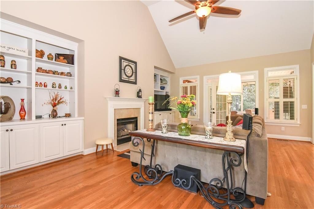 8800 Case Ridge Drive Oak Ridge, NC 27310 - Photo 6 of 24