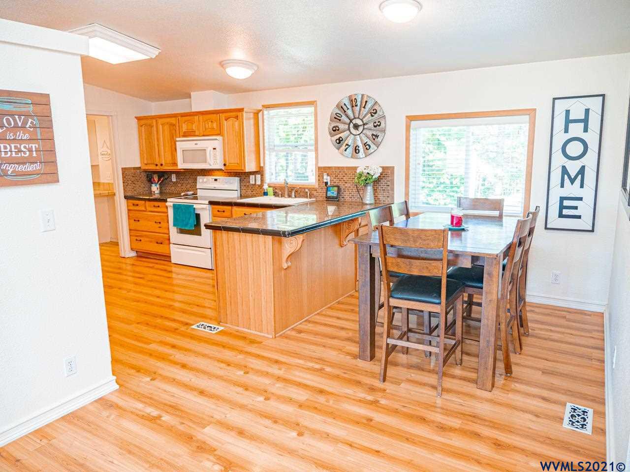 27844 Fern Ridge Road Sweet Home, OR 97386 - Photo 6 of 35 Gallery Image 6
