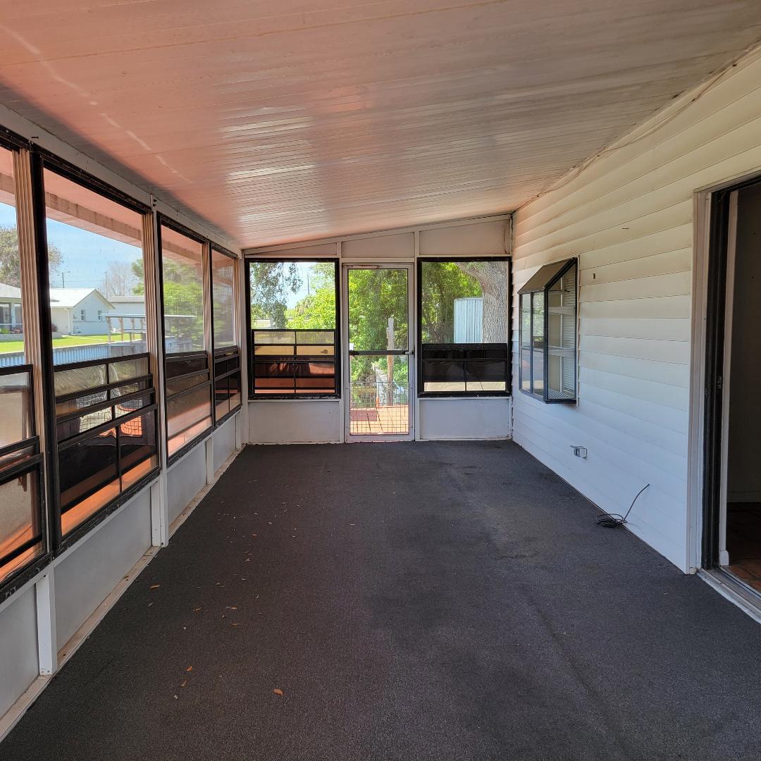 1096 8th Street Okeechobee, FL 34974 - Photo 15 of 19 Florida Room