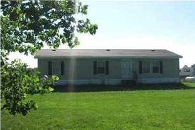 9175 Castle Road Sheridan, MI 48884 - Photo 1 of 1 Primary Photo