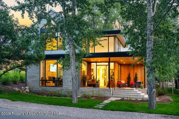$21,300,000 | 813 West Smuggler Street, Aspen, CO 81611
