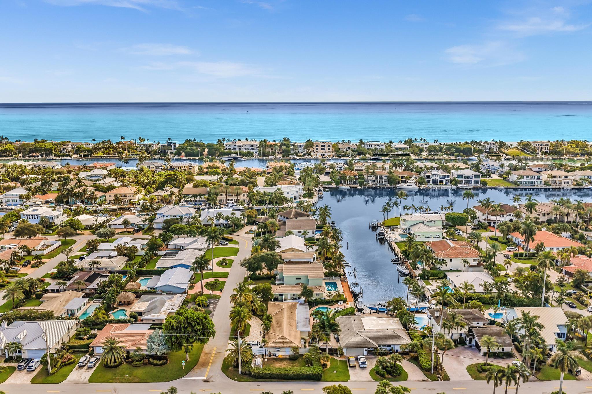 2888 Northeast 33rd Street Lighthouse Point, FL 33064 - Photo 106 of 129 DJI_20250911103848_0026_D