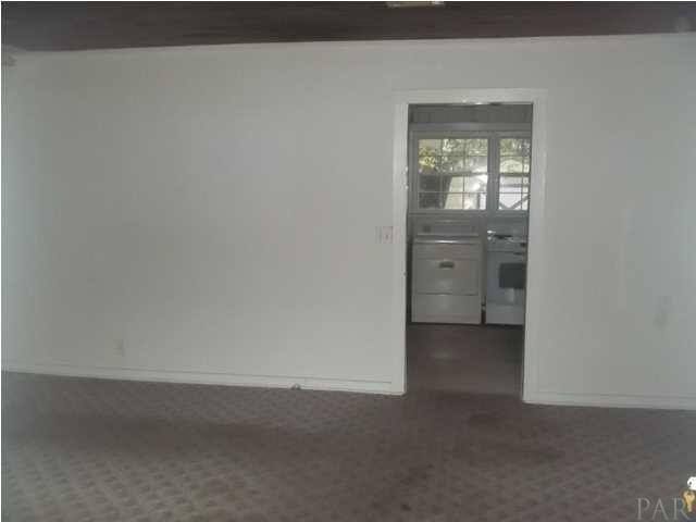 410 Robin Road Pensacola, FL 32514 - Photo 3 of 8 Gallery Image 3