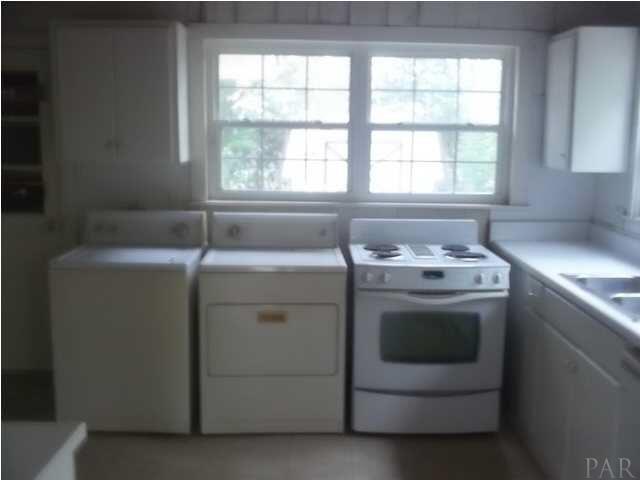 410 Robin Road Pensacola, FL 32514 - Photo 5 of 8 Gallery Image 5