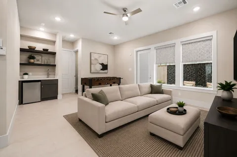 $700,000 | 2624 Fountain Key Boulevard, Houston, TX 77008