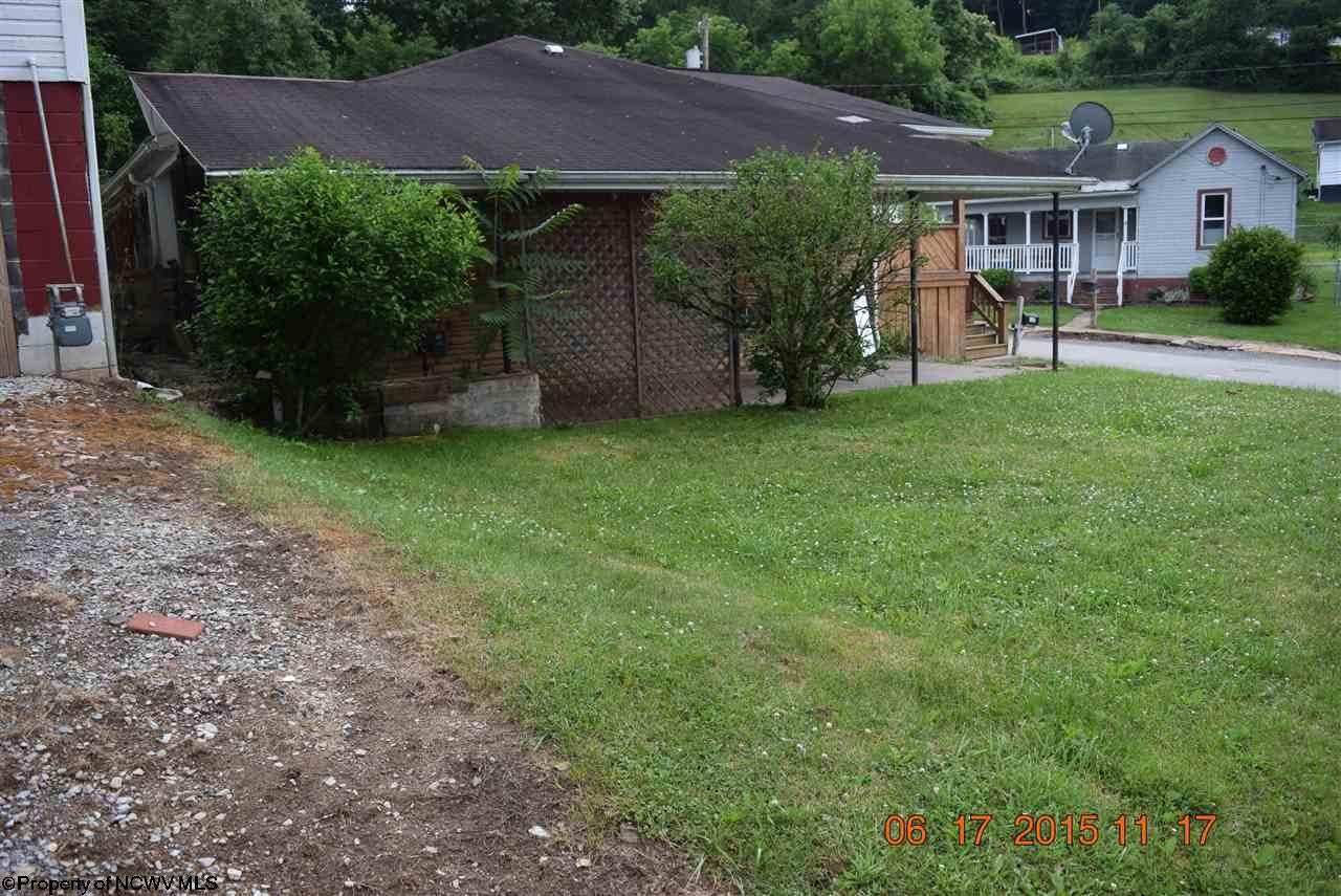107 Montgomery Road Weston, WV 26452 - Photo 8 of 13 Gallery Image 8
