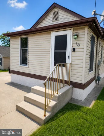 $239,900 | 18 Newport Avenue, New Castle, DE 19720