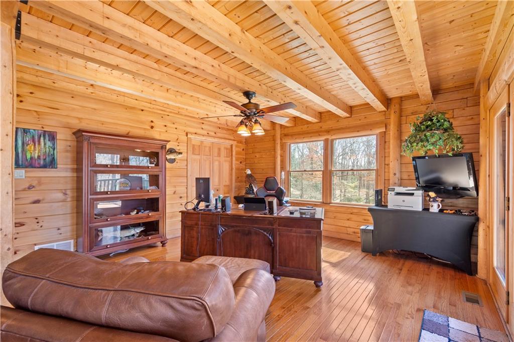 406 Golden Grove Road Baden, PA 15005 - Photo 7 of 25