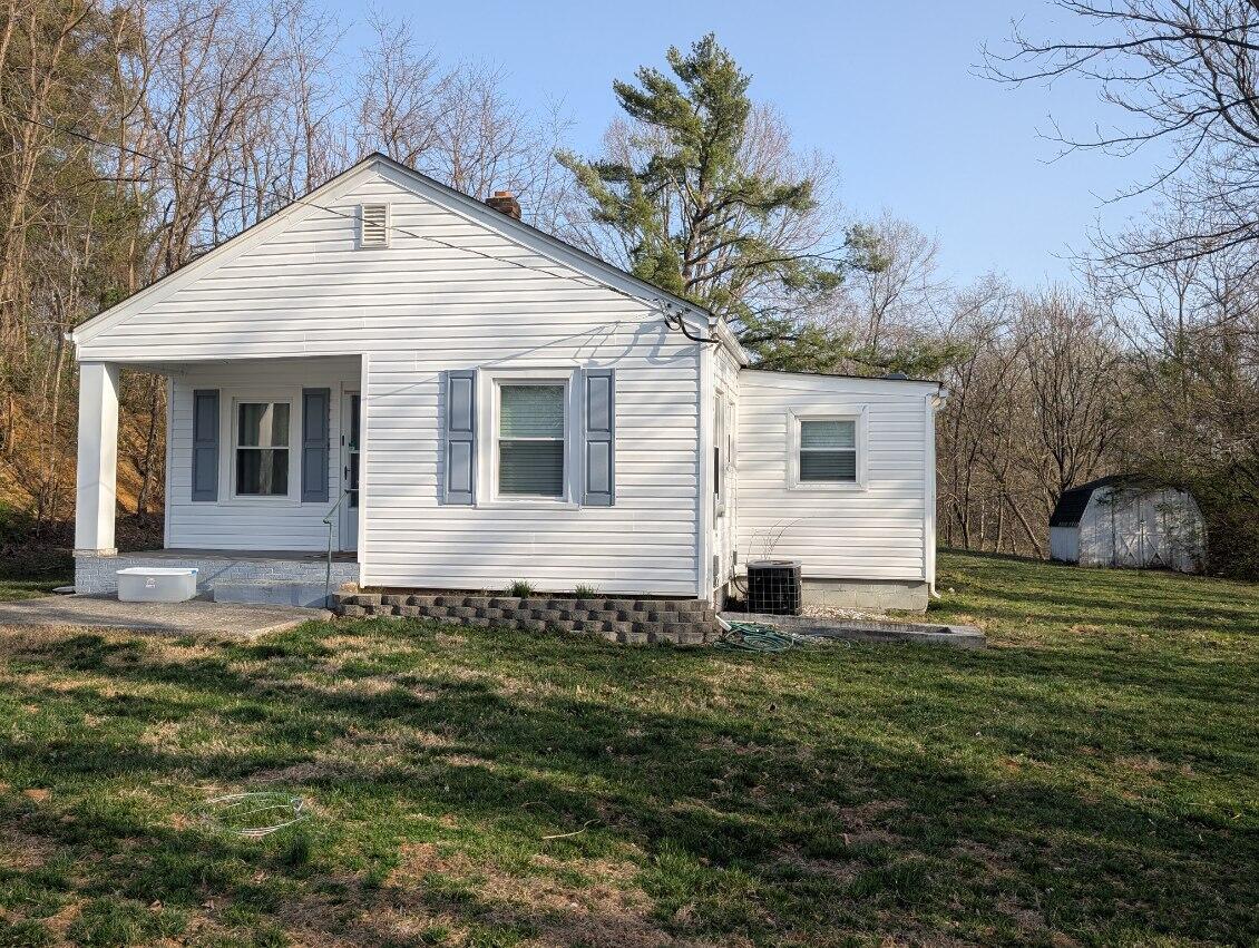 2452 Kessler Road Northeast Roanoke, VA 24012 - Photo 18 of 18 image000sfgf000 (005)