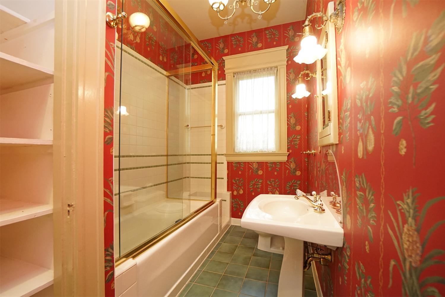 1826 Madison Road Cincinnati, OH 45206 - Photo 18 of 26 Gallery Image 18