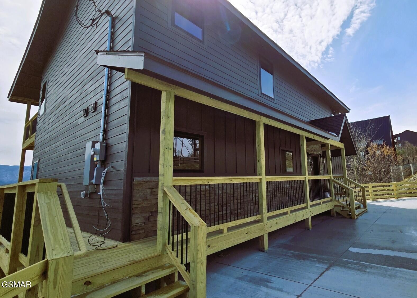 748 Village Loop Road Gatlinburg, TN 37738 - Photo 3 of 34 Gallery Image 3
