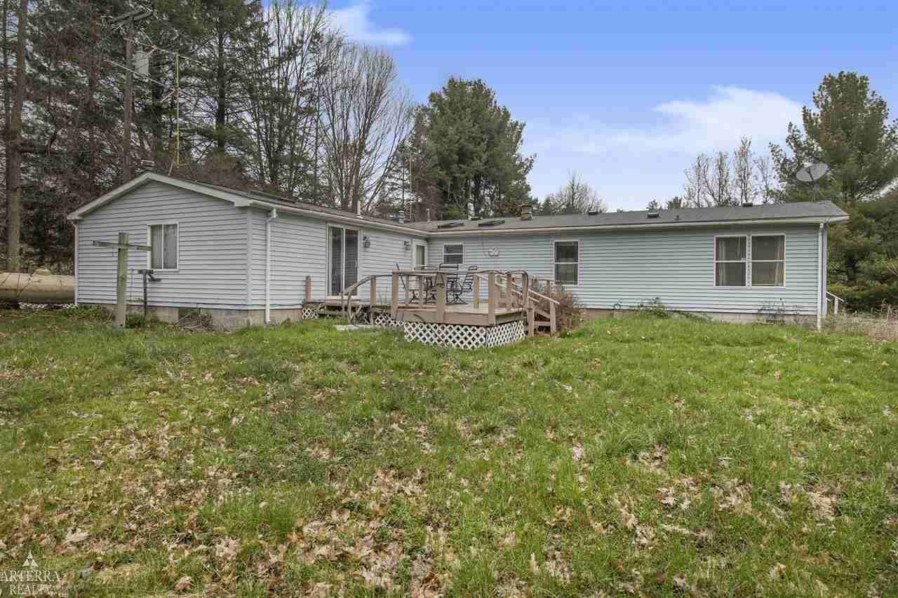 1850 McKail Road Leonard, MI 48367 - Photo 3 of 34