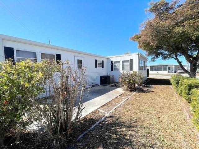 821 Turf Street Venice, FL 34285 - Photo 2 of 14