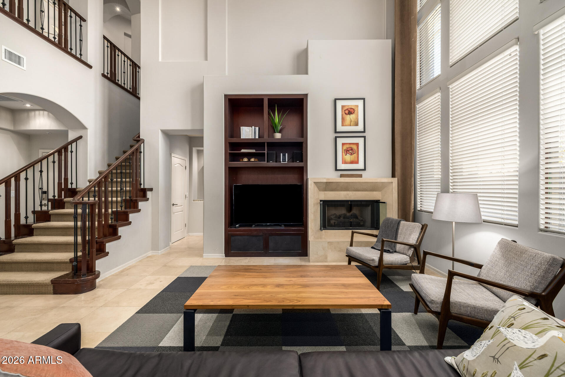 4430 North 22nd Street, Unit 3 Phoenix, AZ 85016 - Photo 3 of 68 Luxurious Living Room