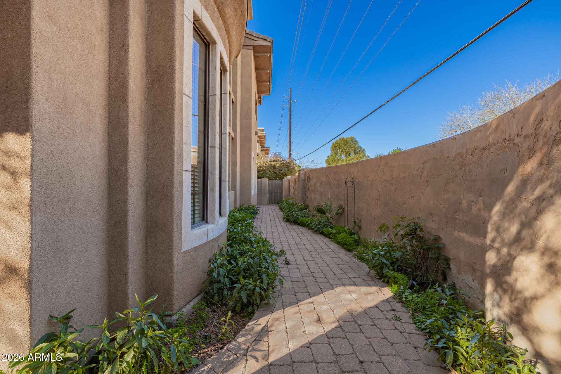 4430 North 22nd Street, Unit 3 Phoenix, AZ 85016 - Photo 49 of 68 a view of a back yard of the house