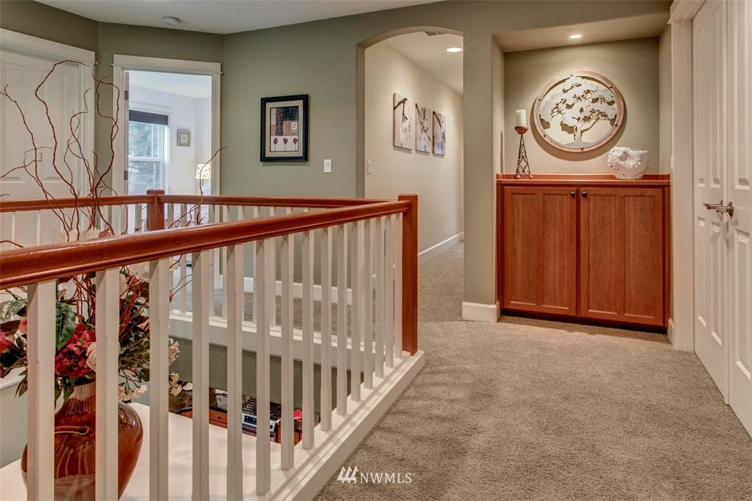 817 South 37th Place Renton, WA 98055 - Photo 13 of 25