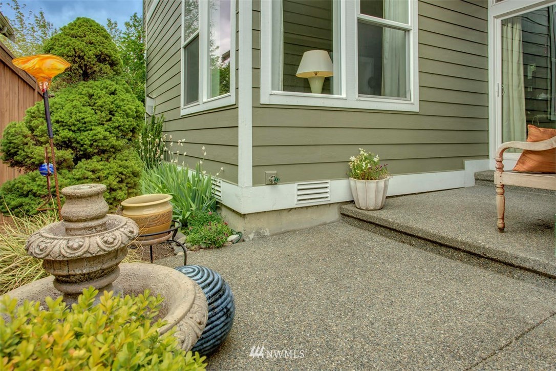817 South 37th Place Renton, WA 98055 - Photo 23 of 25