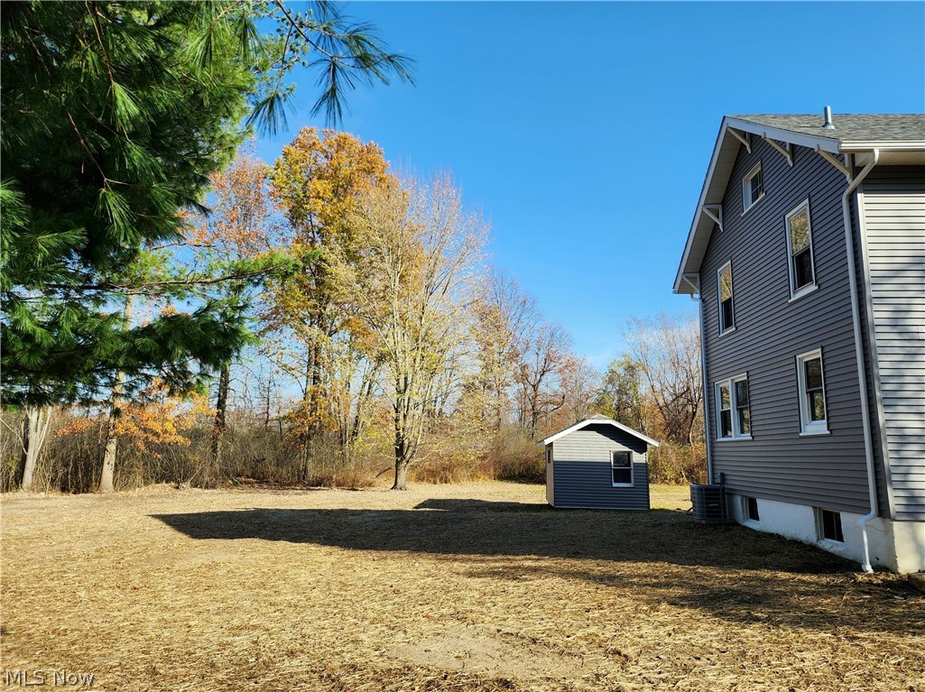 2520 Tryon Road Ashtabula, OH 44004 - Photo 4 of 35