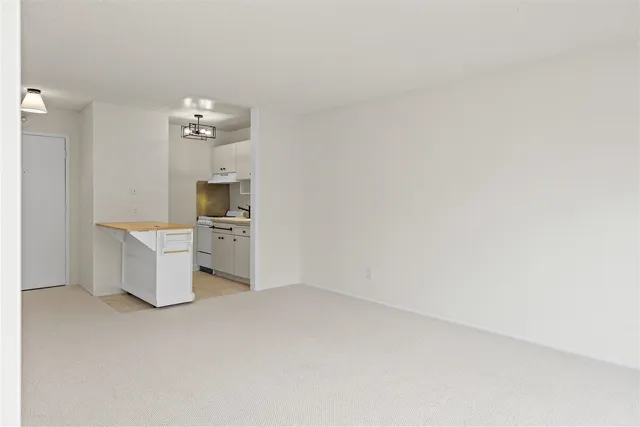 $320,000 | 7 Commodore Drive, Unit 355, Emeryville, CA 94608