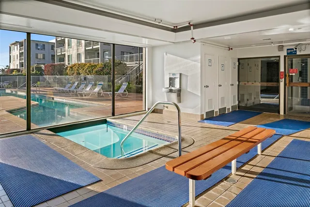 $320,000 | 7 Commodore Drive, Unit 355, Emeryville, CA 94608