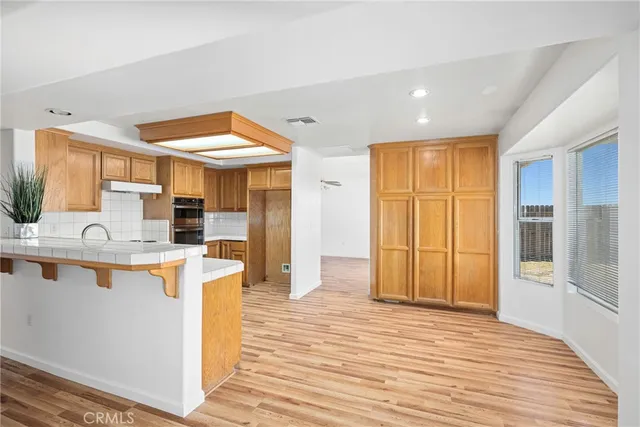 $494,000 | 6000 Benbasset Place, Bakersfield, CA 93306