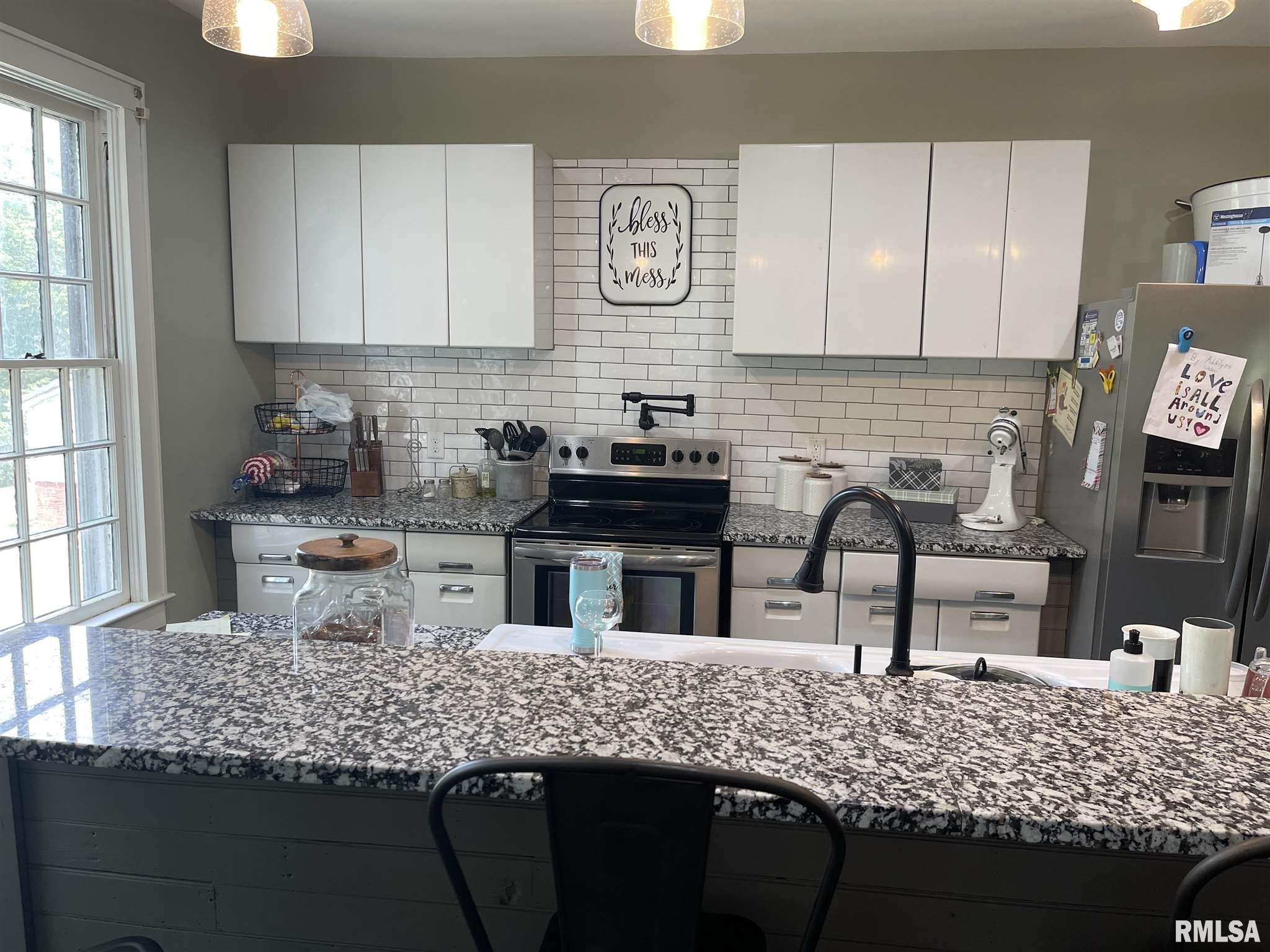 407 West Water Street Pinckneyville, IL 62274 - Photo 13 of 25