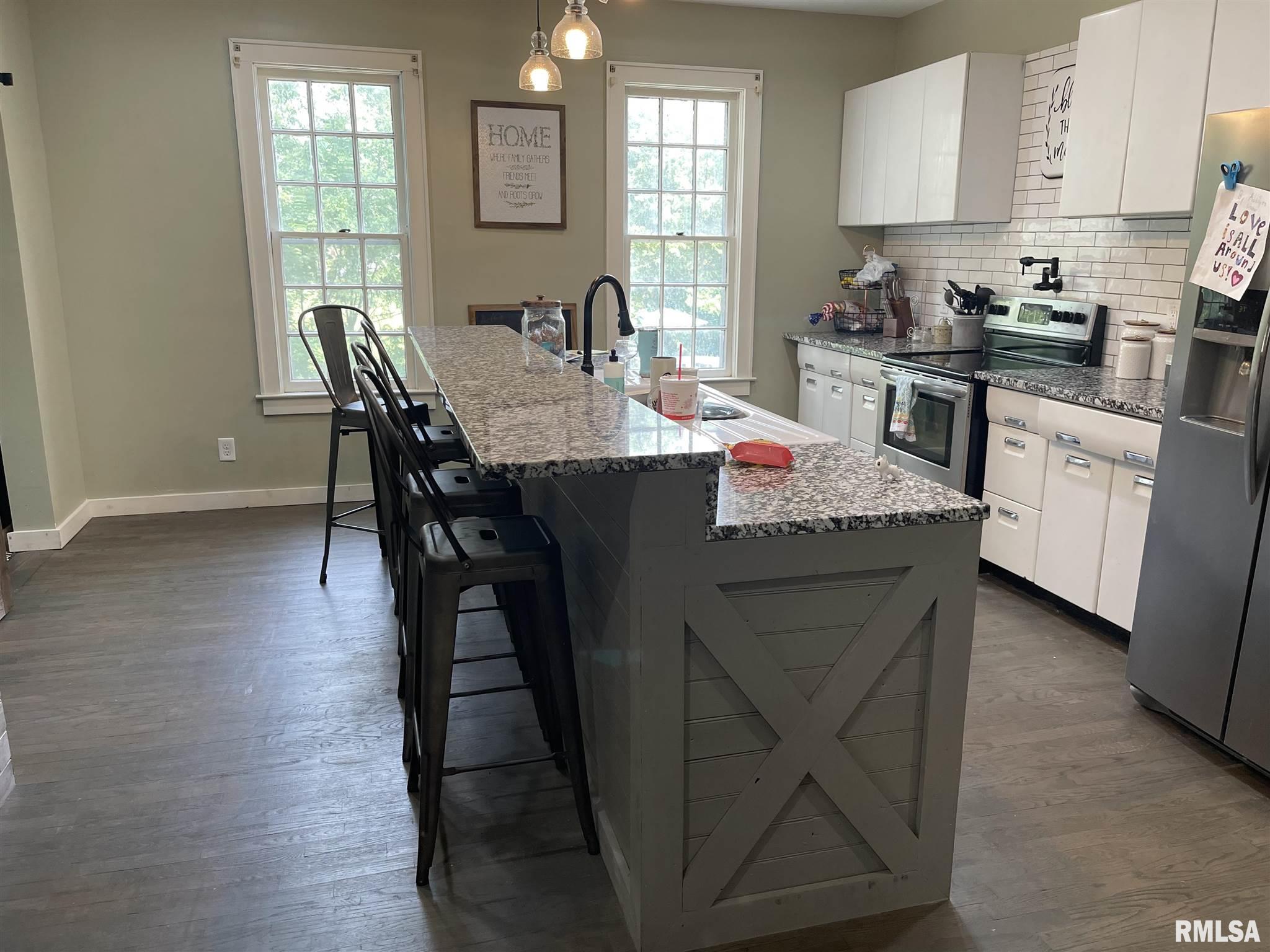 407 West Water Street Pinckneyville, IL 62274 - Photo 14 of 25