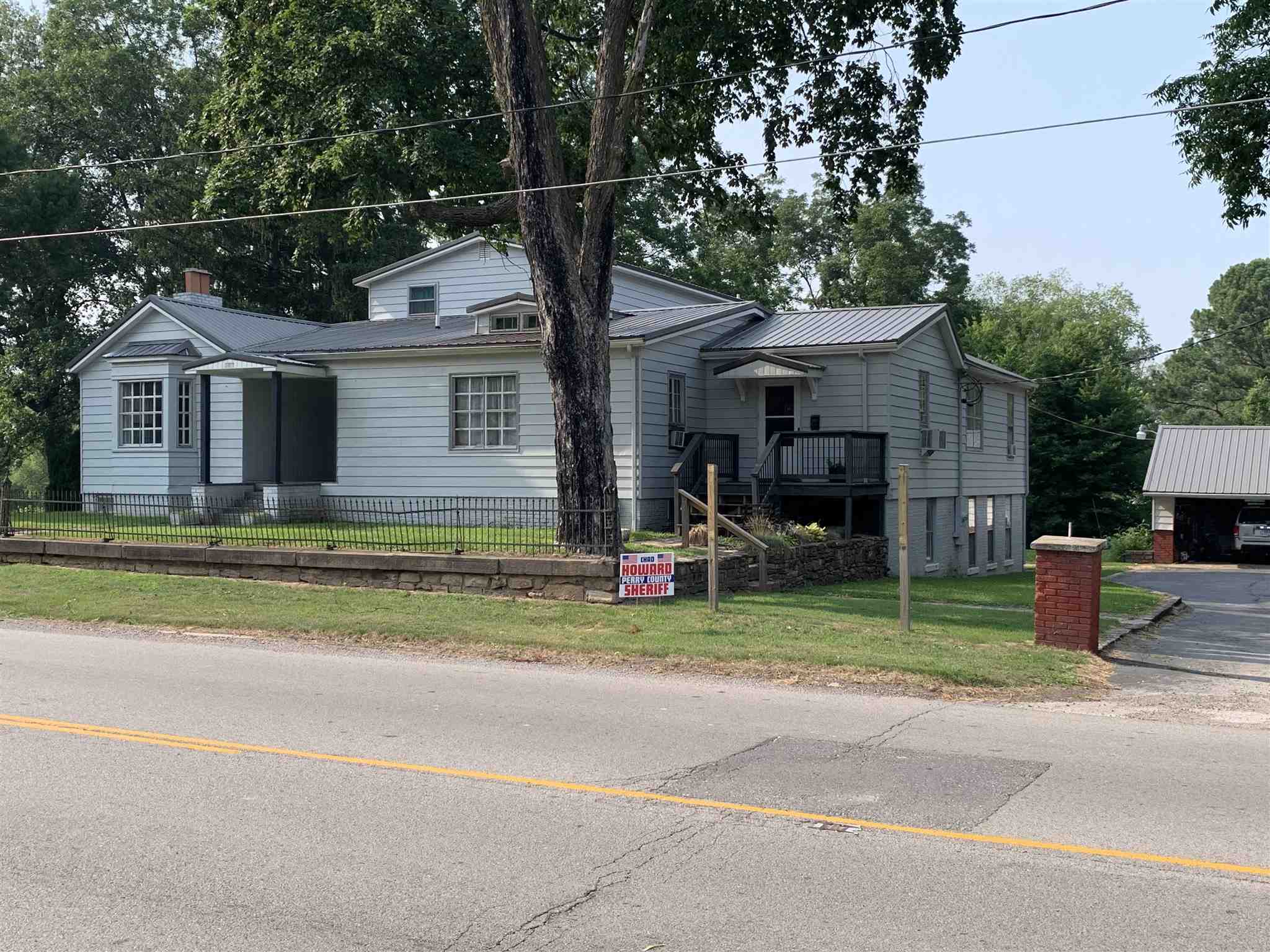 407 West Water Street Pinckneyville, IL 62274 - Photo 2 of 25