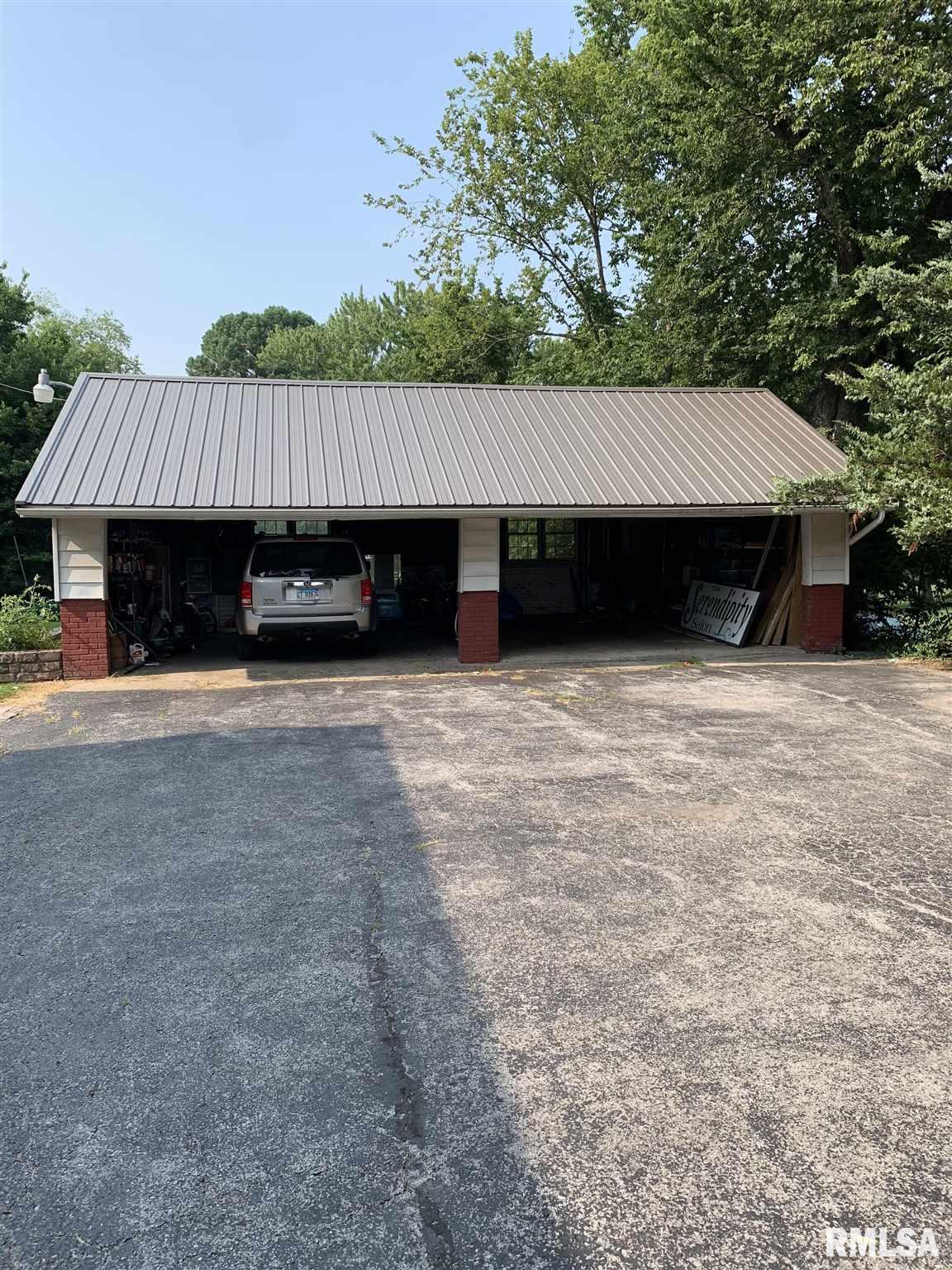 407 West Water Street Pinckneyville, IL 62274 - Photo 5 of 25