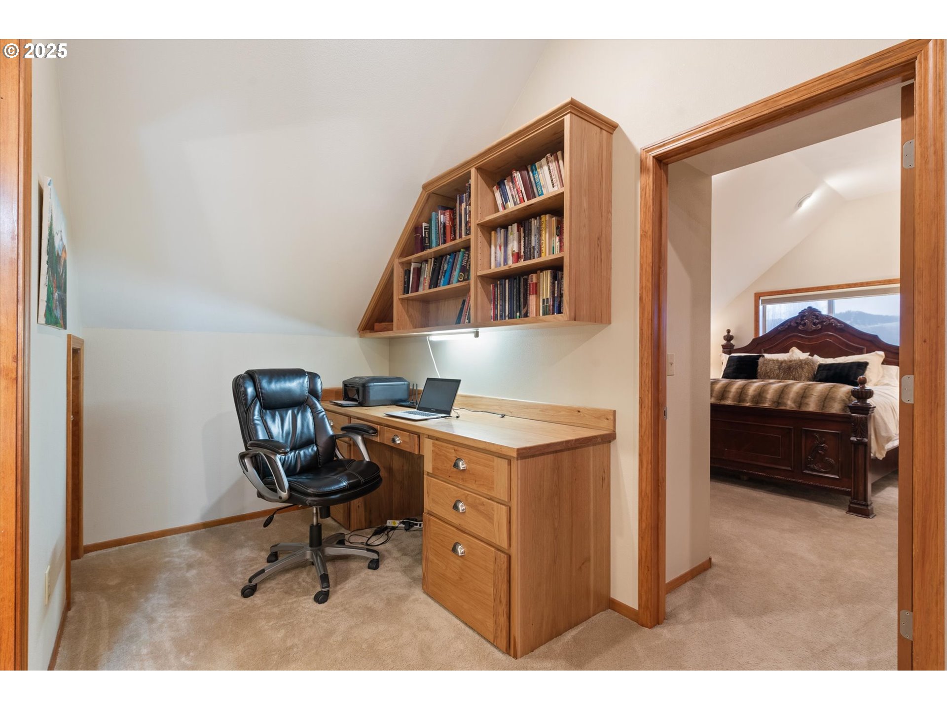 62123 Chandler Loop La Grande, OR 97850 - Photo 41 of 48 a workspace with furniture and bedroom view