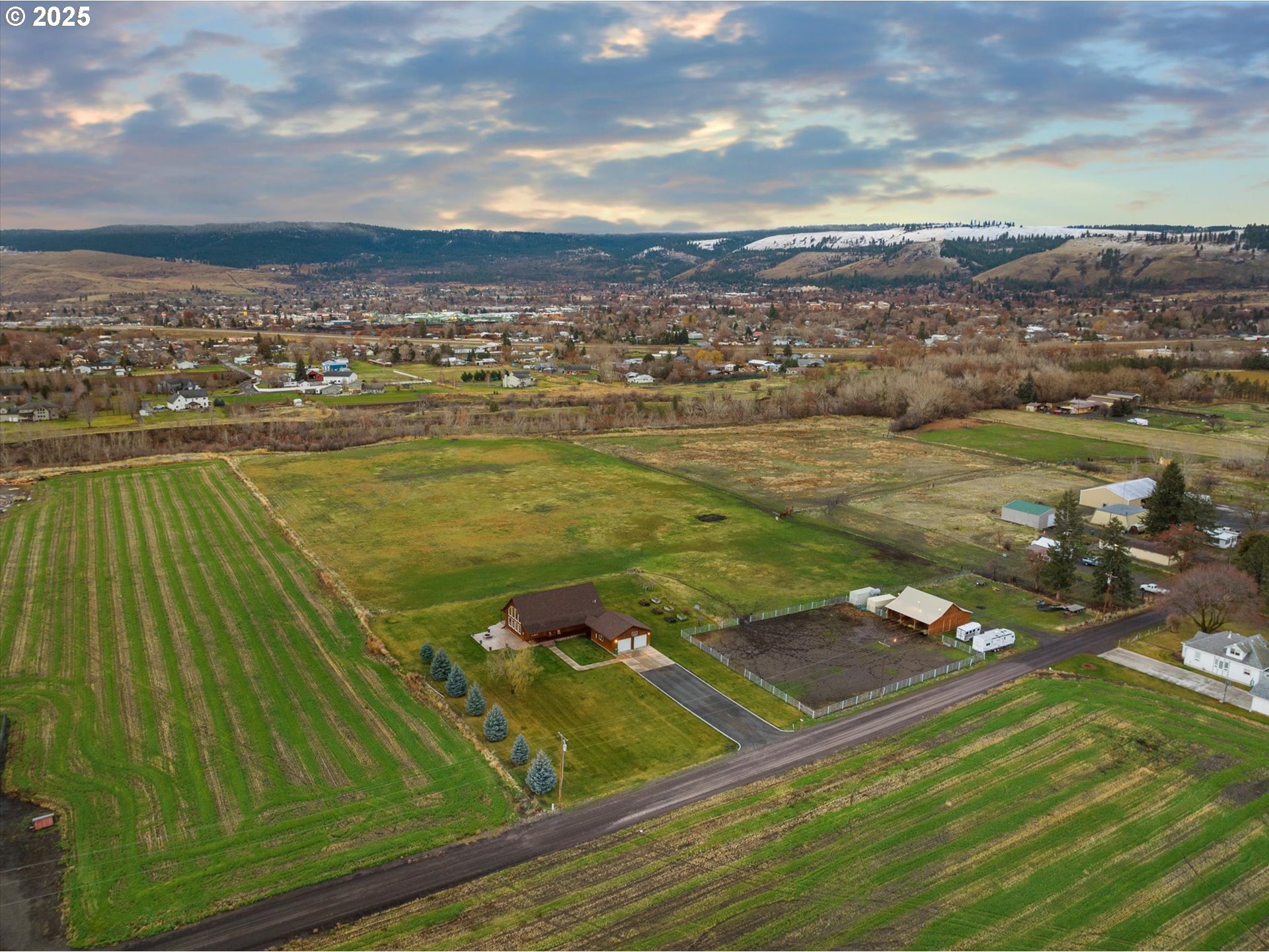 62123 Chandler Loop La Grande, OR 97850 - Photo 48 of 48 a view of a city