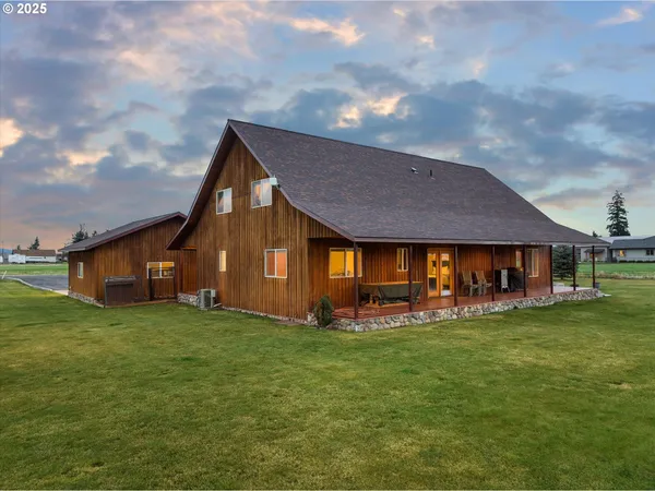 $1,099,900 | 62123 Chandler Loop, La Grande, OR 97850