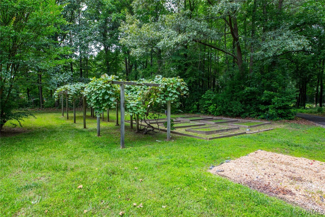 3958 North Hen Peck Road Quinton, VA 23141 - Photo 17 of 49 Gallery Image 17