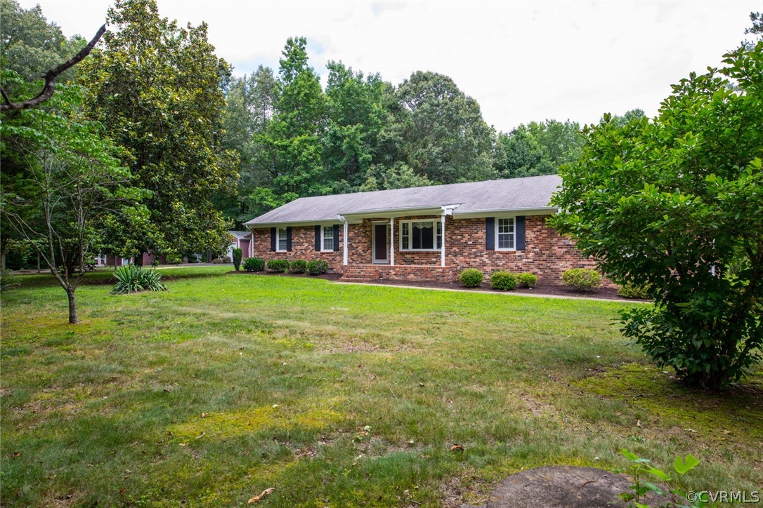 3958 North Hen Peck Road Quinton, VA 23141 - Photo 3 of 49 Gallery Image 3