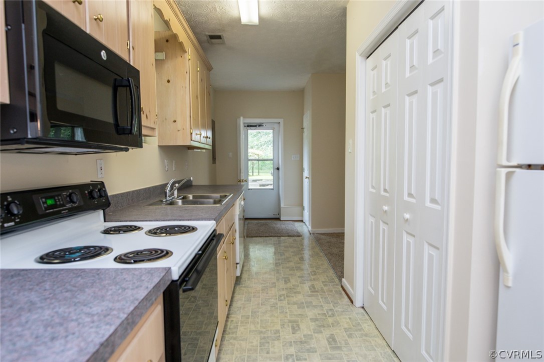 3958 North Hen Peck Road Quinton, VA 23141 - Photo 43 of 49 Gallery Image 43