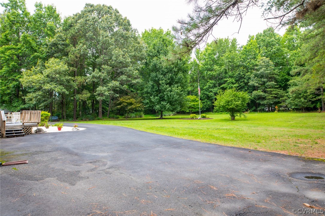 3958 North Hen Peck Road Quinton, VA 23141 - Photo 7 of 49 Gallery Image 7