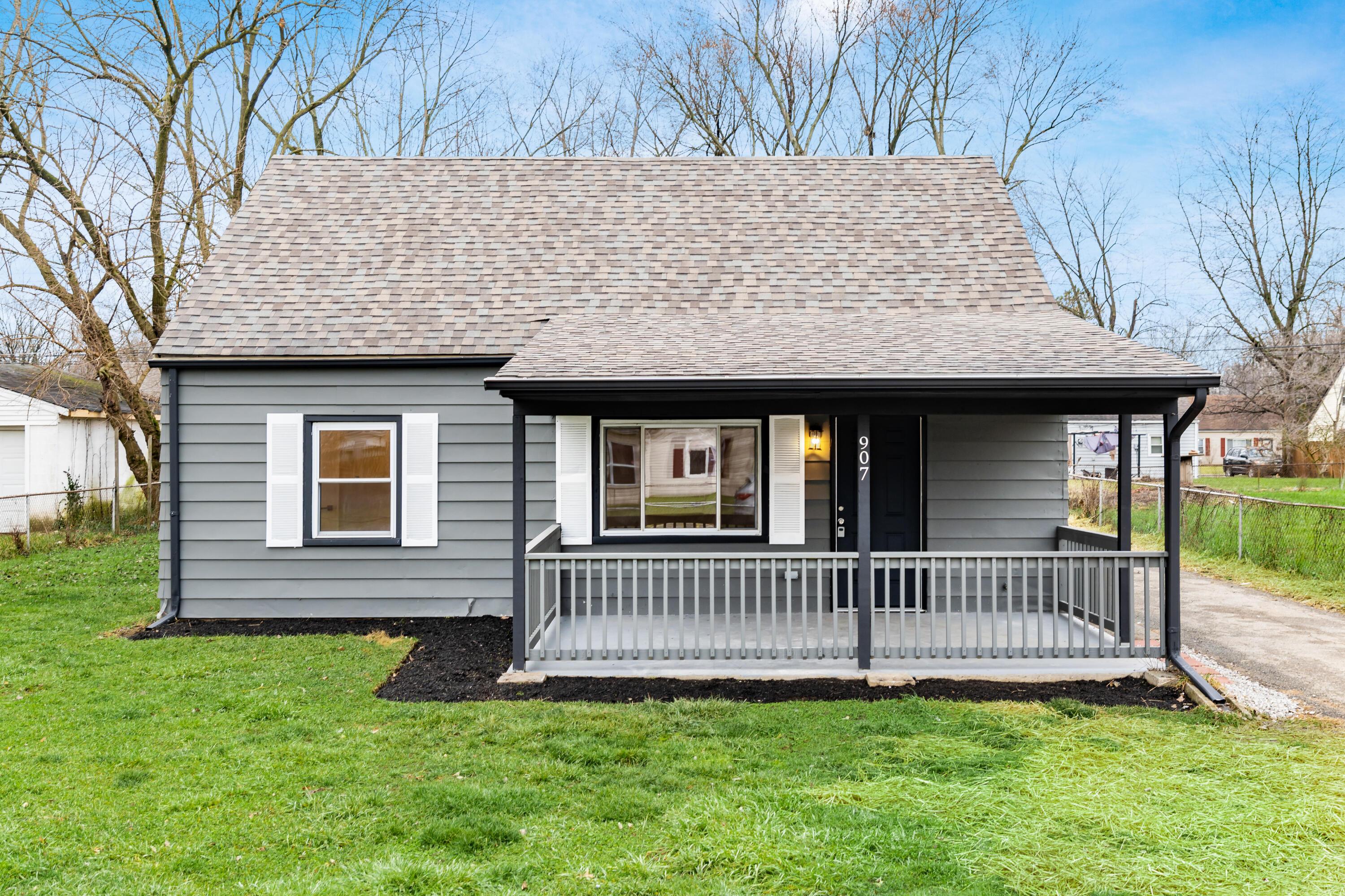 907 Colgate Road Whitehall, OH 43213 - Photo 2 of 37 003__S - 907 Colgate Rd - 090