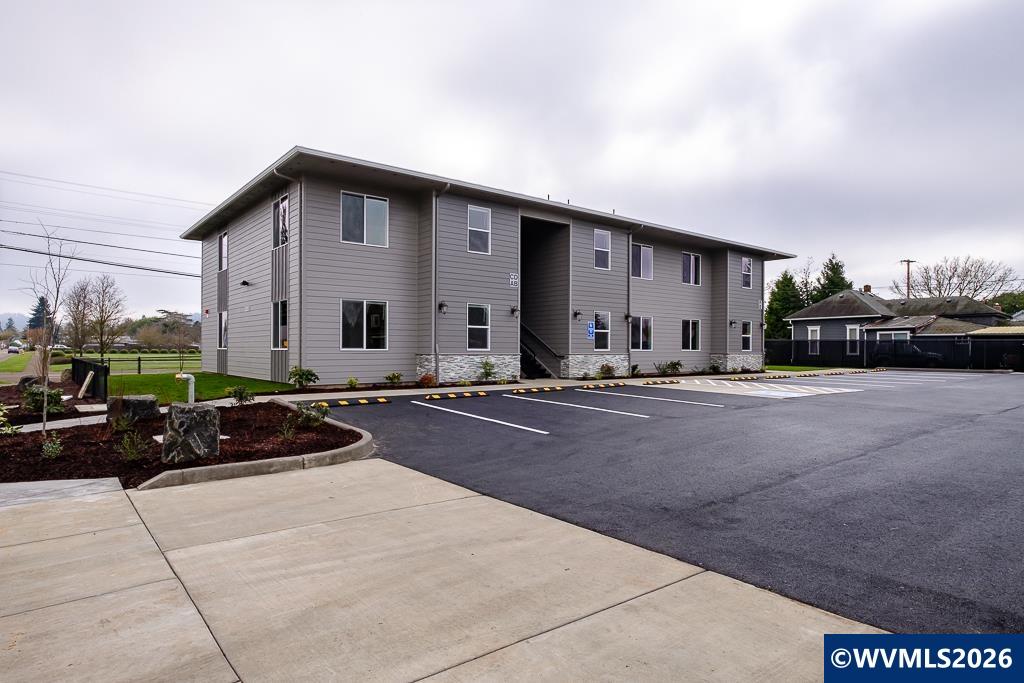 400 West Rose Street Lebanon, OR 97355 - Photo 25 of 40