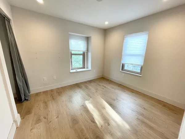$4,200 | 118 Buttonwood Street, Unit 3, Boston, MA 02125